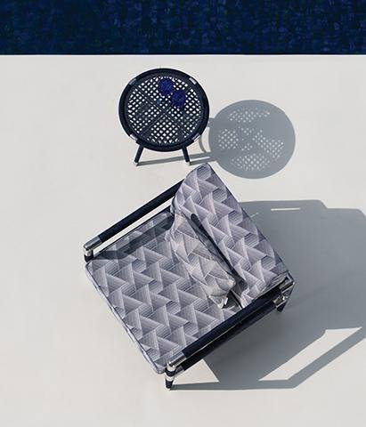 Luxury outdoor coffee table and chair
