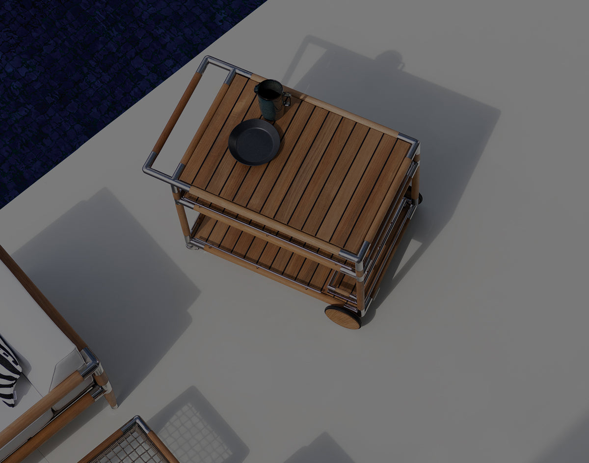 Outdoor drinks trolley in Teak