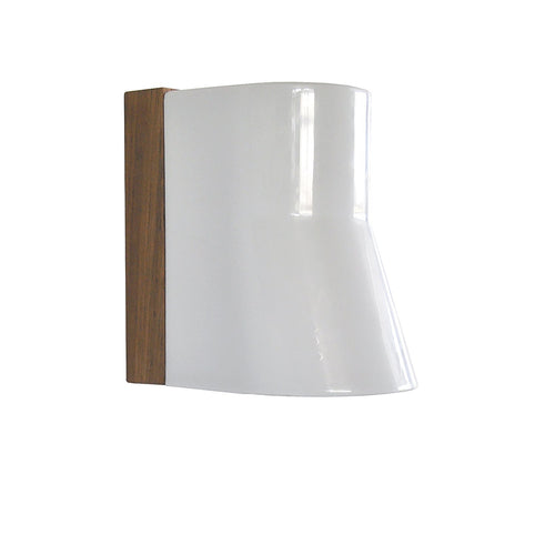 Beacon wall light for outdoors in white