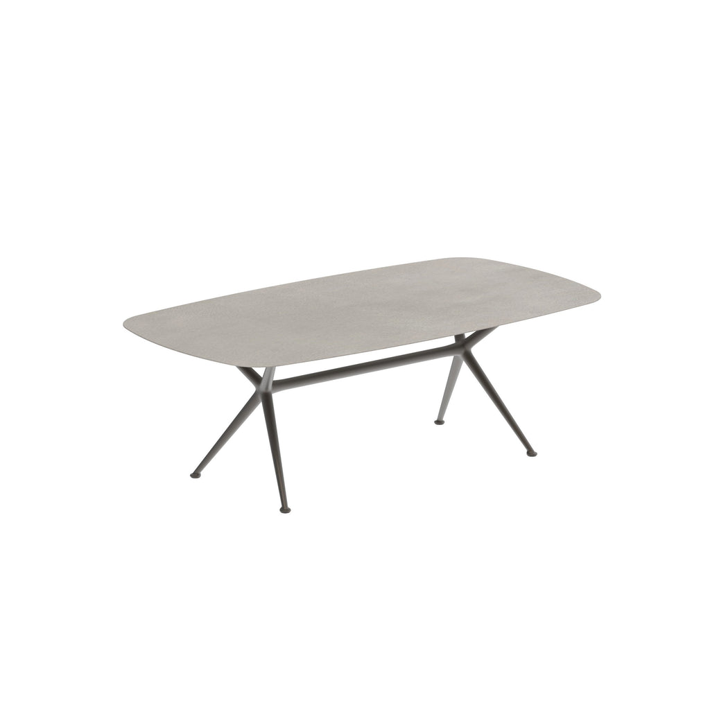 EXES Oval Tables