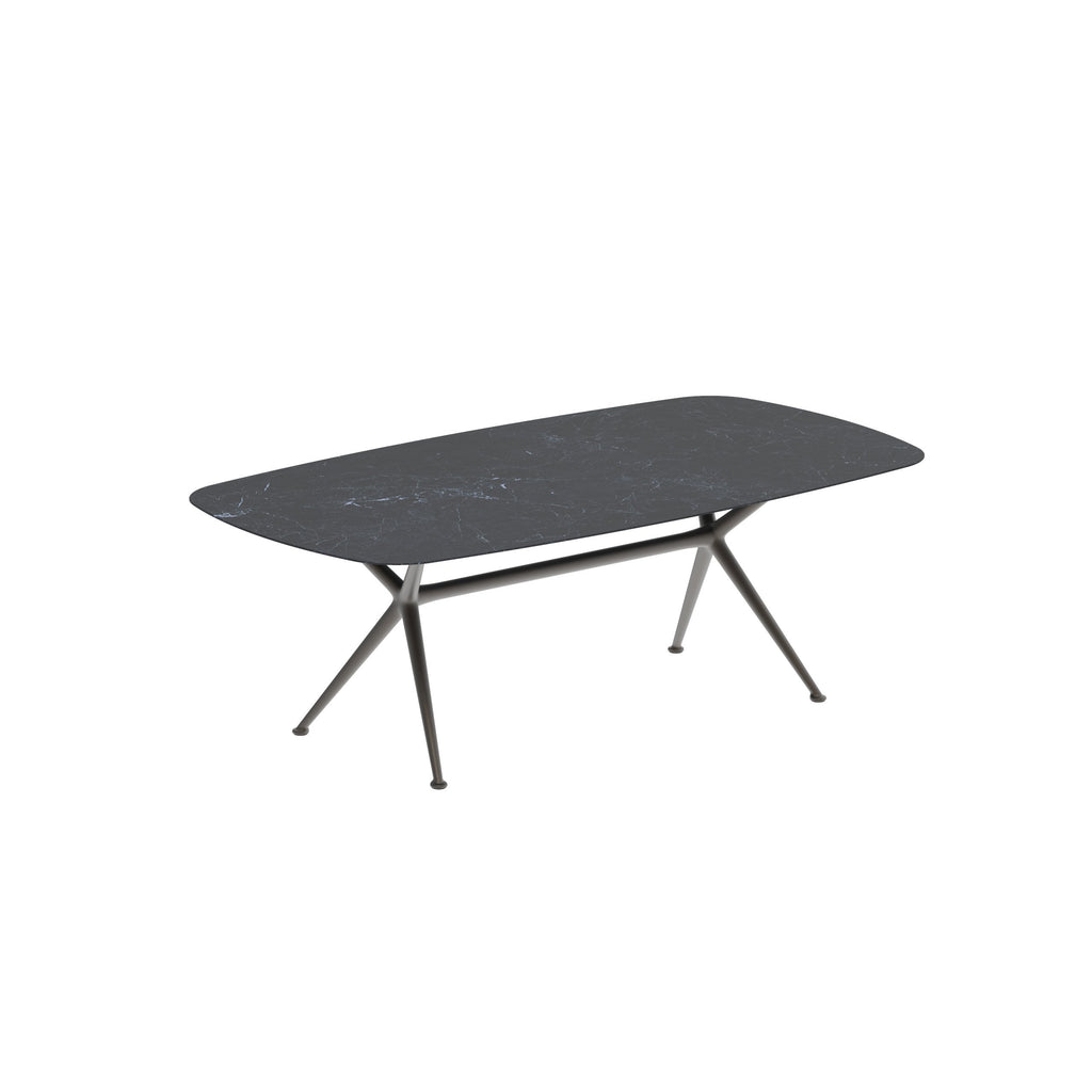 EXES Oval Tables