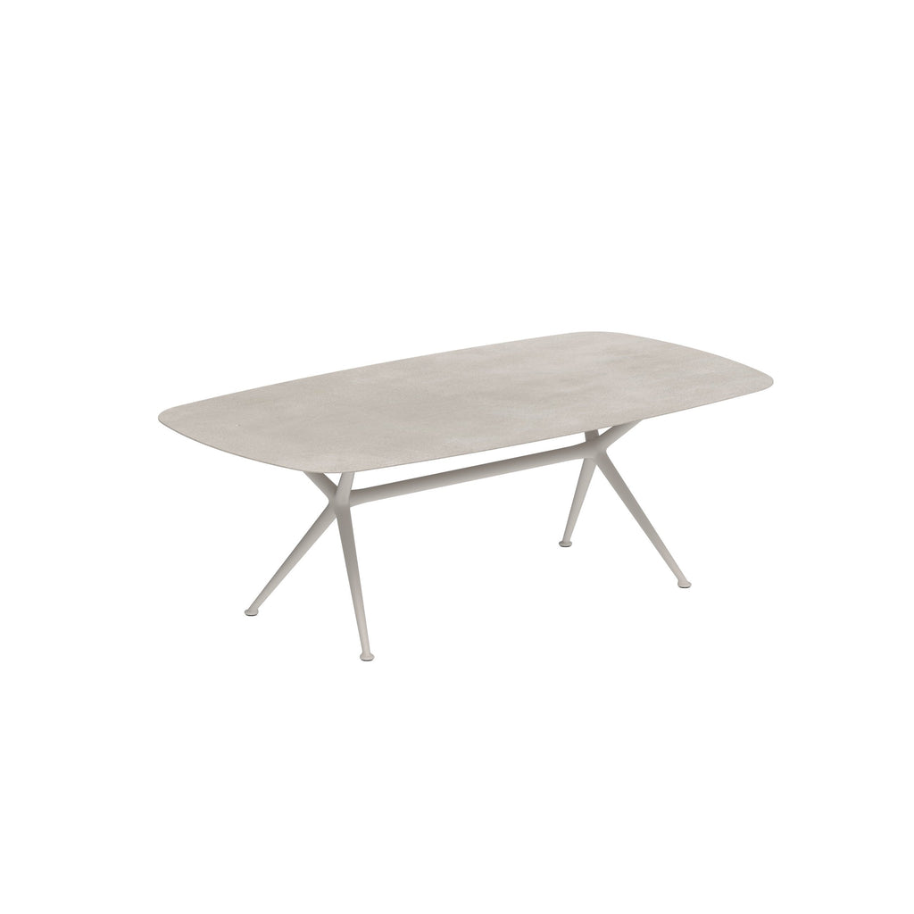 EXES Oval Tables