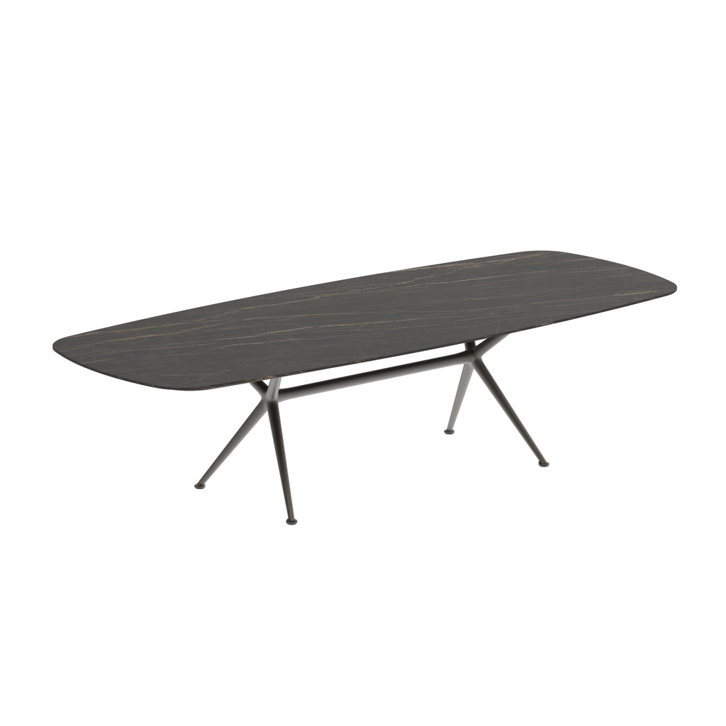 EXES Oval Tables