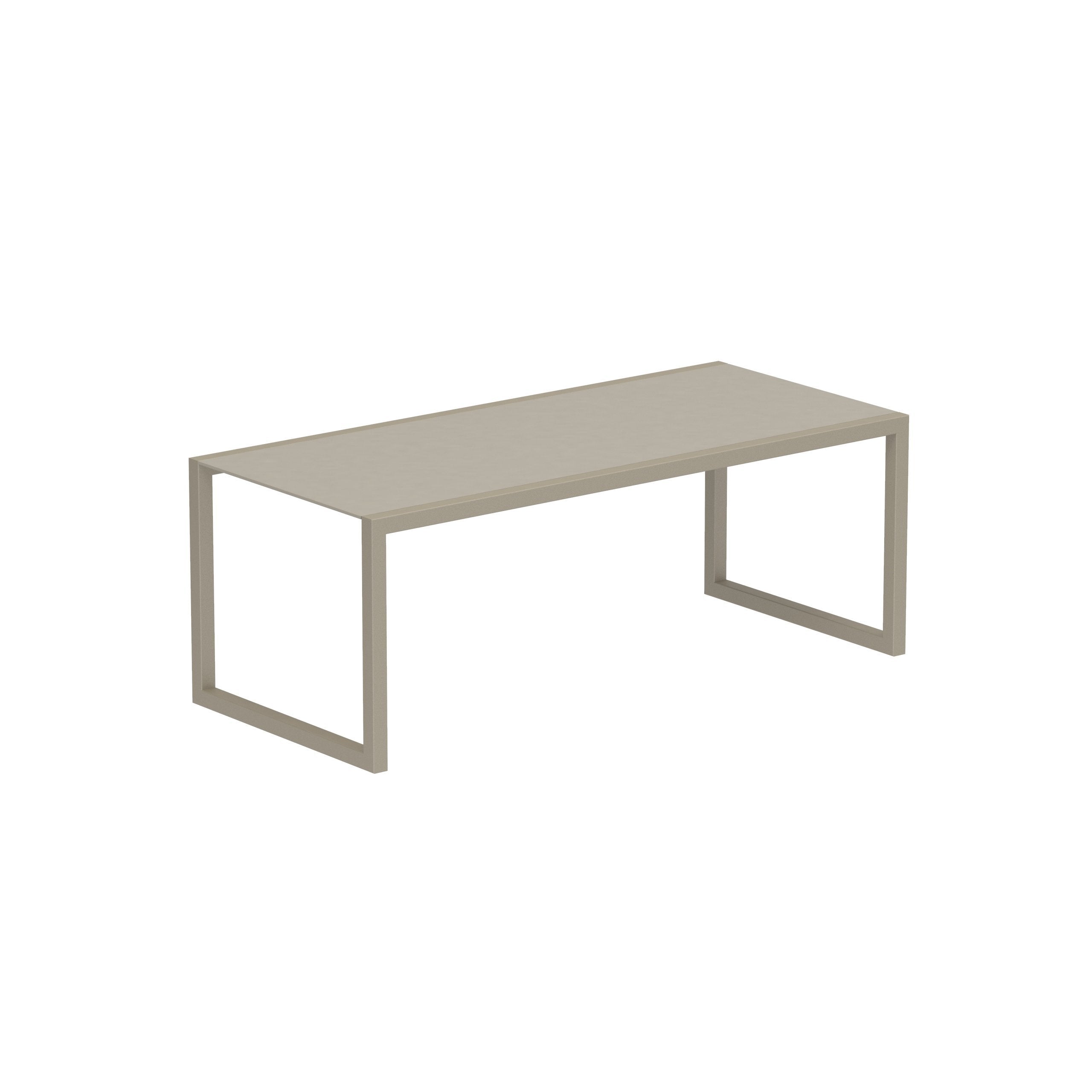 Ninix Powder-coated Dining Tables