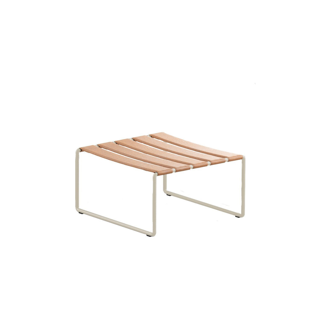 Strappy footrest in Cognac